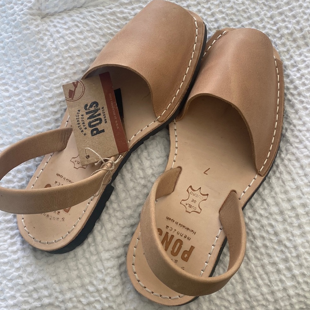PONS Tan/Natural tan. tags are still on. Brand new; never been worn. Size 7